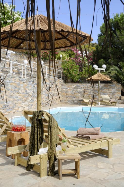 Kymothoi Rooms & Pool Bar Gavrio Exterior photo