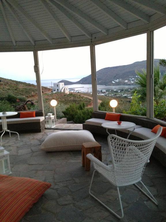 Kymothoi Rooms & Pool Bar Gavrio Exterior photo