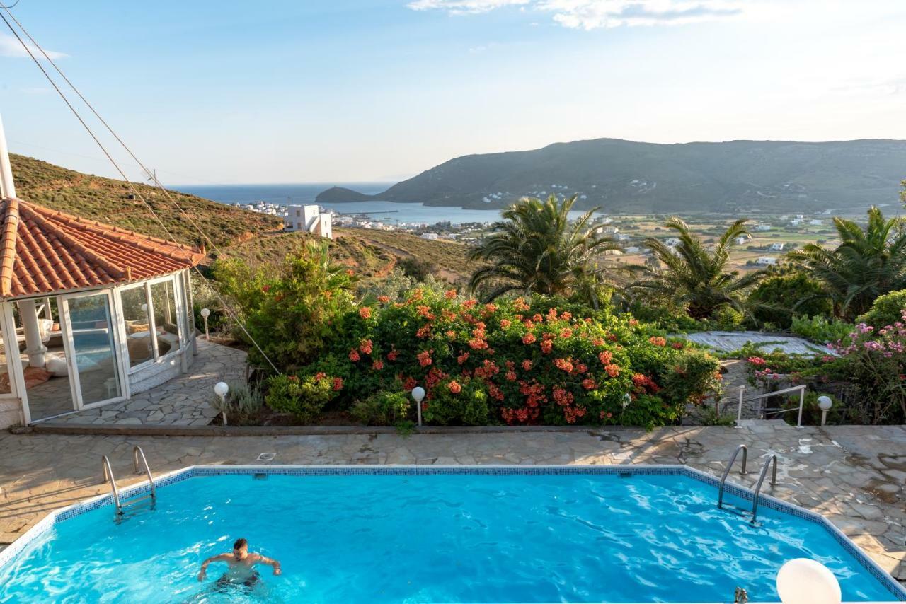 Kymothoi Rooms & Pool Bar Gavrio Exterior photo